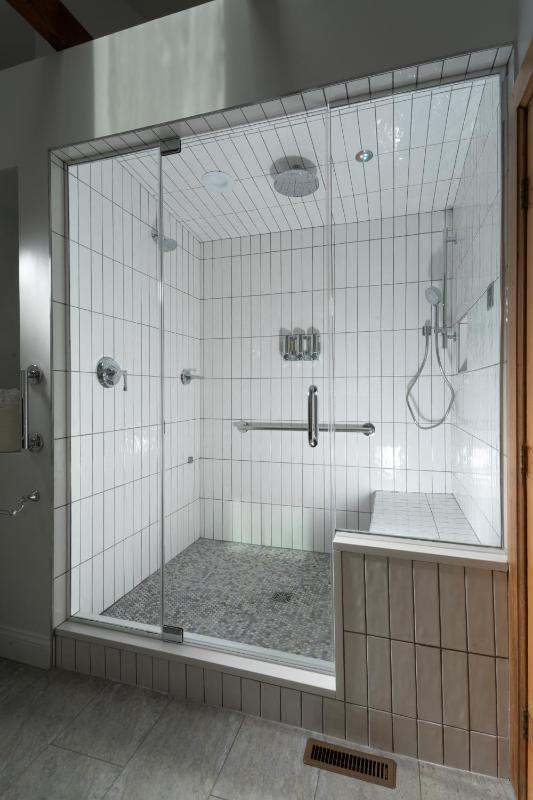 Double Room with Private Bathroom image 3