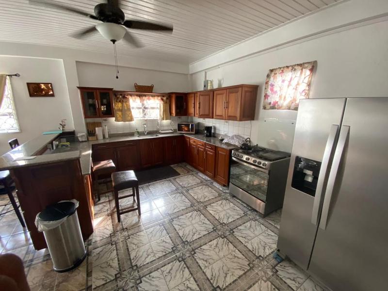 Lyn's Place - image 16