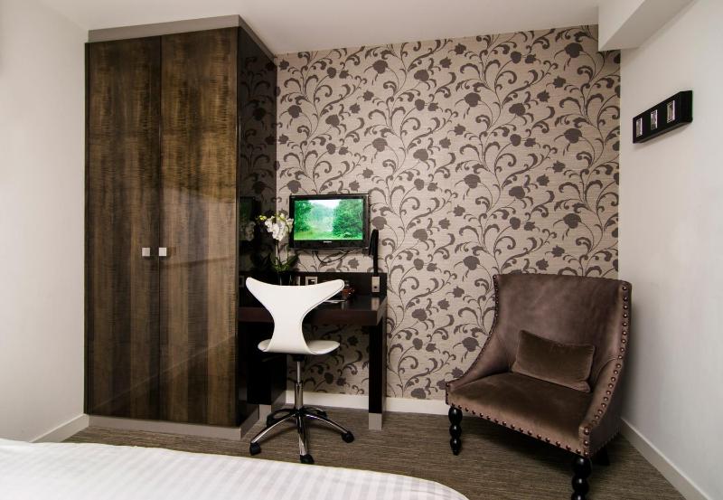 Classic Double Room image 1