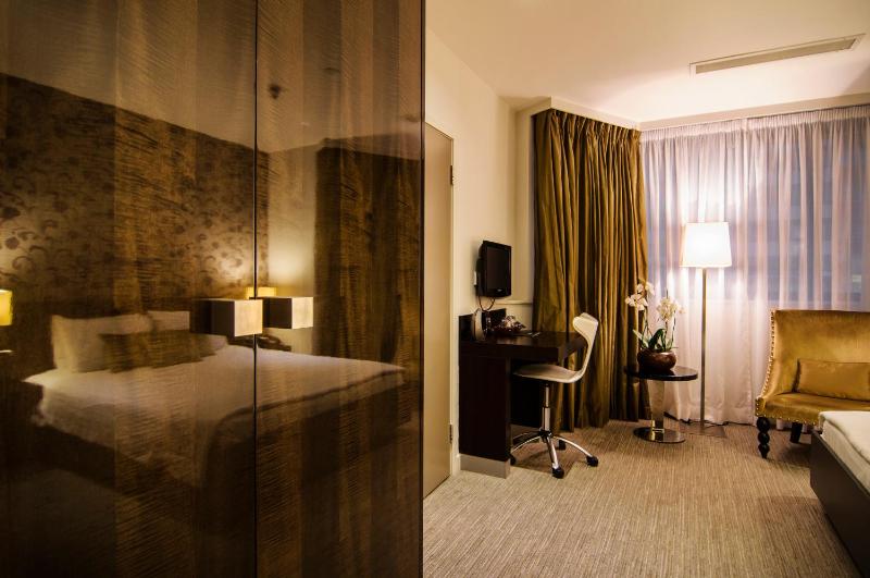 Executive Double Room image 1