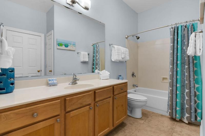 The Village Blue Haven Condo - Private Beach Access Pool & Hot Tub - image 39