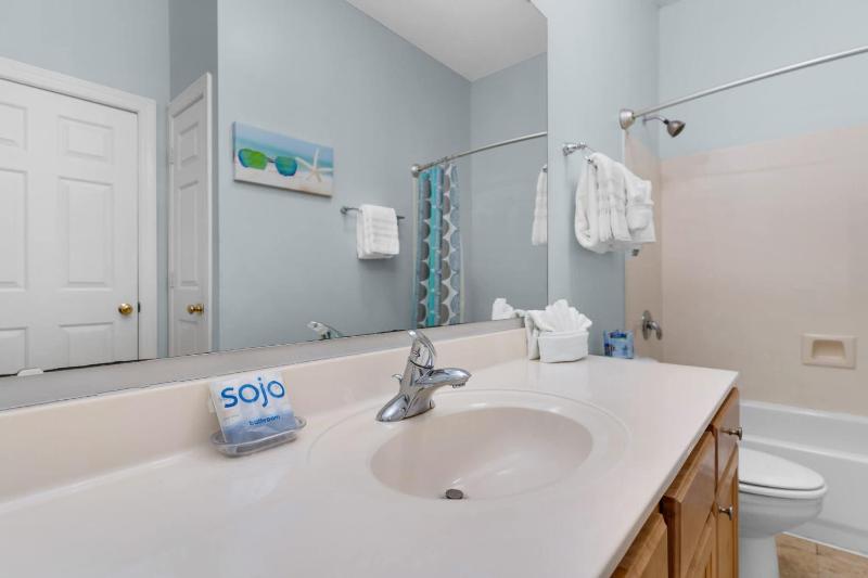The Village Blue Haven Condo - Private Beach Access Pool & Hot Tub - image 3