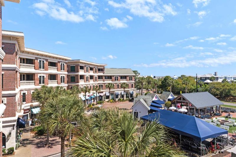 The Village Blue Haven Condo - Private Beach Access Pool & Hot Tub - image 21