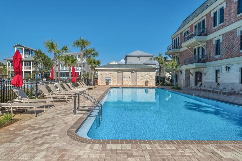 The Village Blue Haven Condo - Private Beach Access Pool & Hot Tub - image 40
