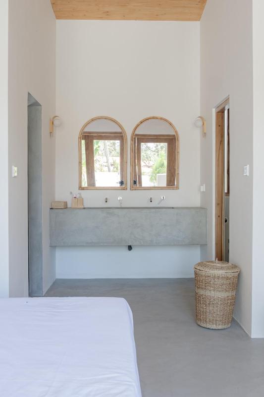 Naiya Villa - image 2