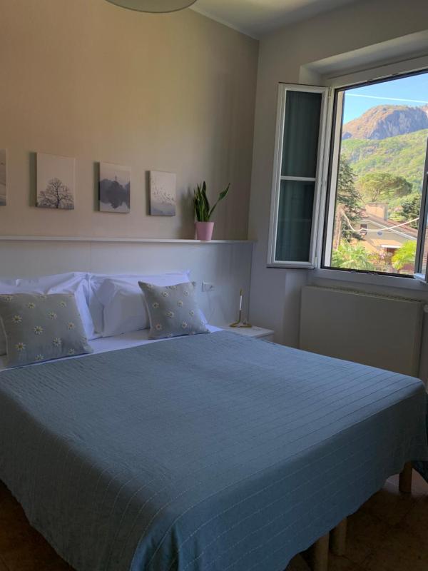 Double or Twin Room with Mountain View image 3