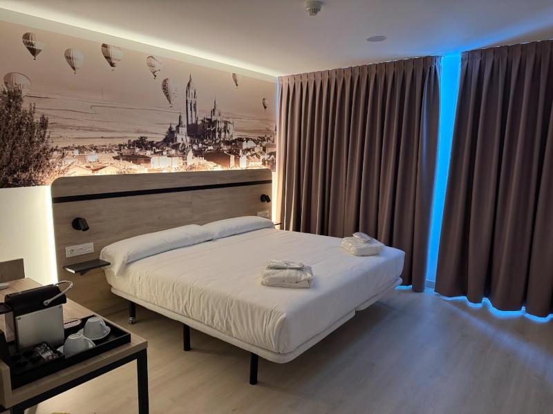Double Premium Room  image 4