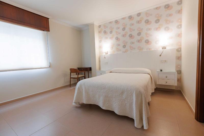 Standard Double Room image 3
