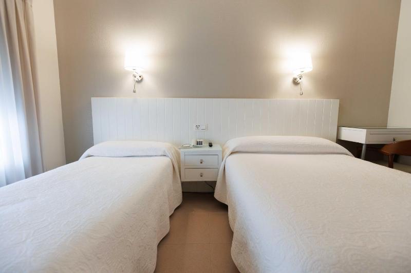 Double Room - Disability Access image 4