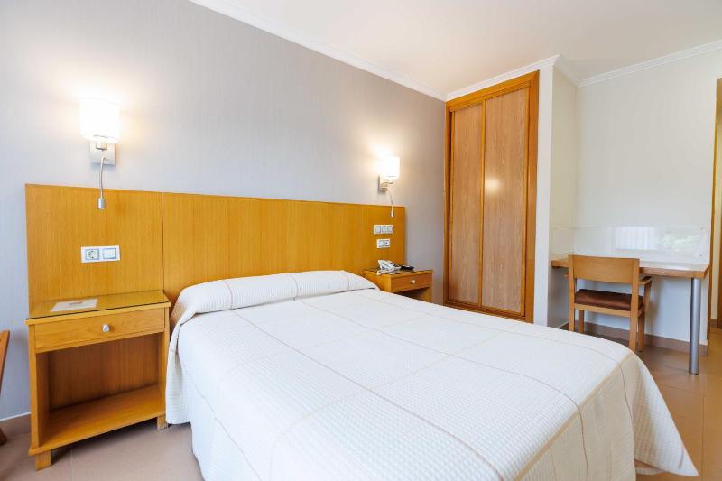 Double Room image 4