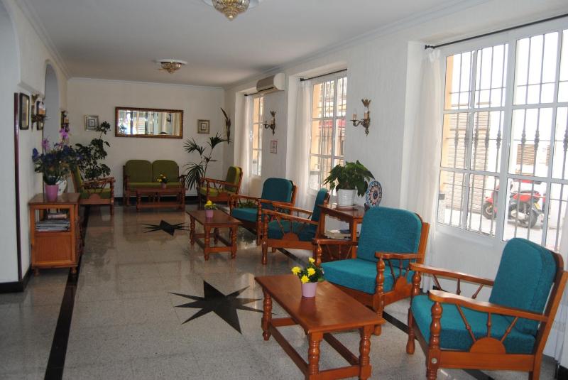 Hostal Italia - image 3
