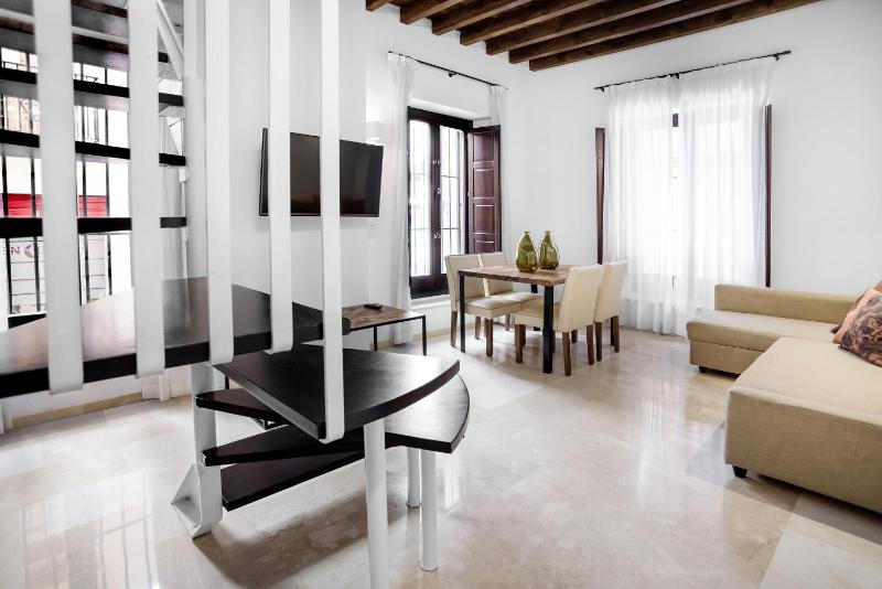 Suites Campo del Príncipe by Maxi Hoteles - image 12
