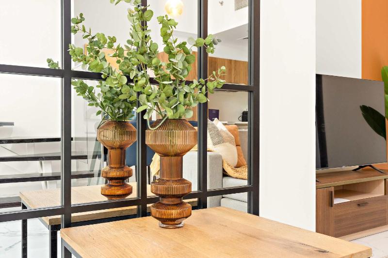 Silkhaus Vacation Homes Exclusive 2BDR in Oasis Near Reem Island - image 2