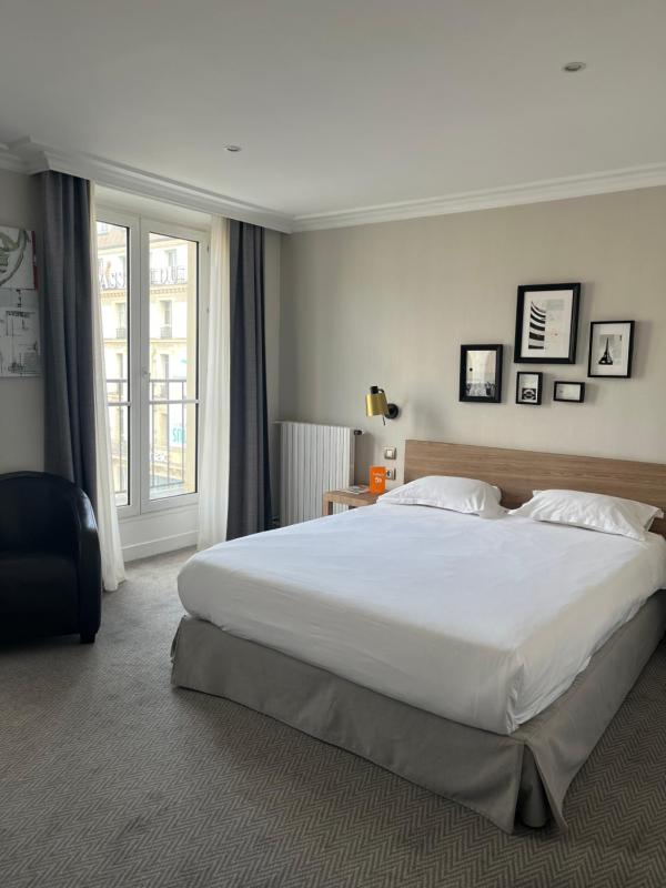 Superior Double Room image 1