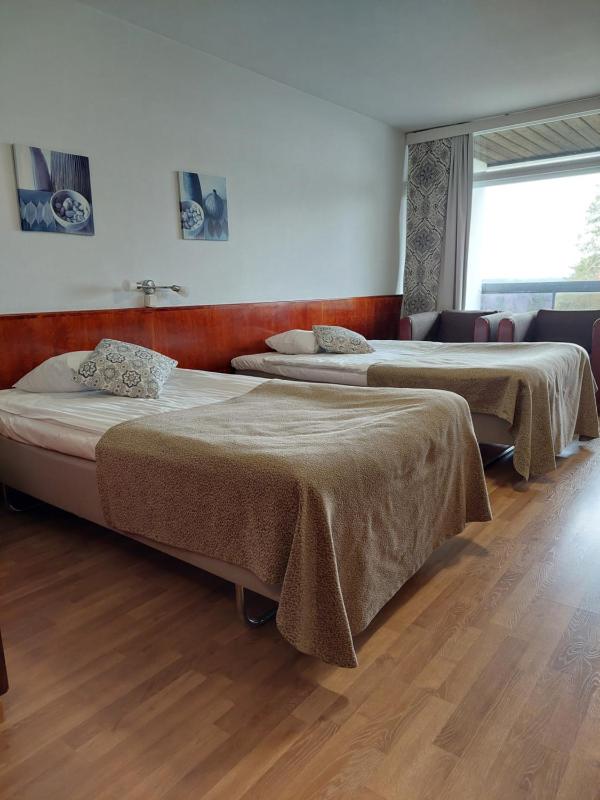 Superior Double or Twin Room with Lake View image 1