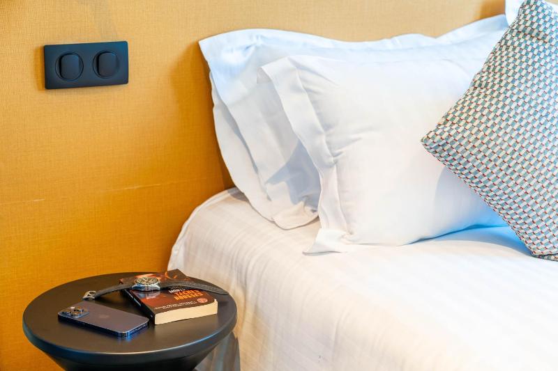 Standard Double Room image 4