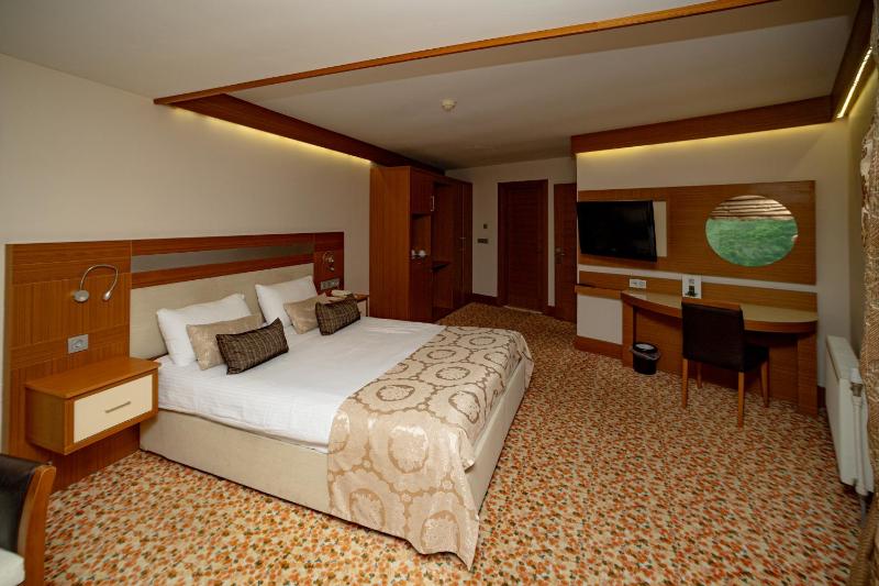 Budget Double or Twin Room image 2