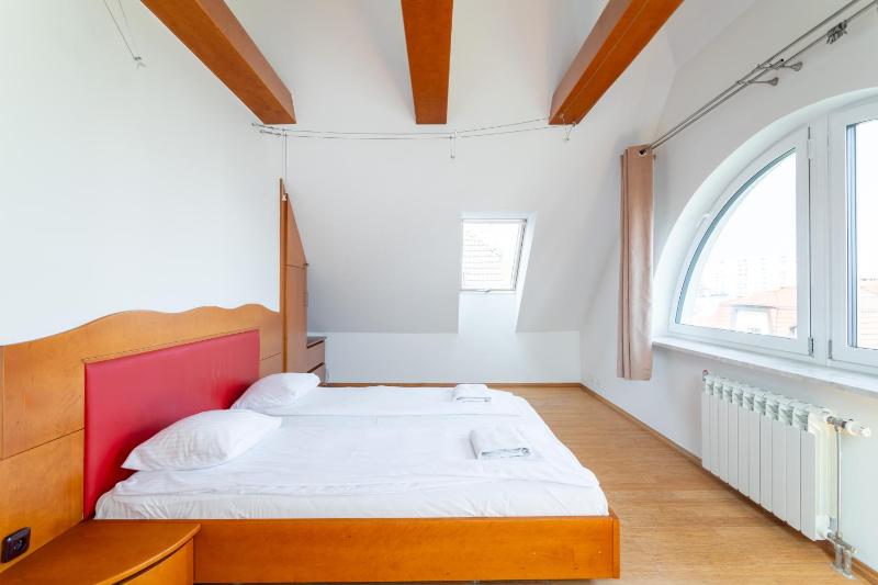 Baltic Breeze Victus Apartment for 5 Guests by Noclegi Renters - image 5