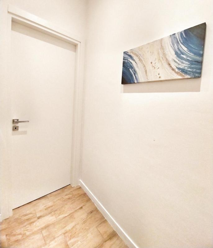 Attic Apartment Air Conditioning Fast WiFi - image 29