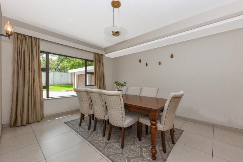 4 Bedroom - Family Home - Tennis Court - Pool - image 15