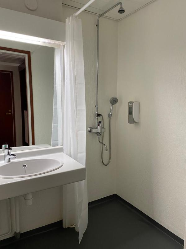 Standard Family Room image 4