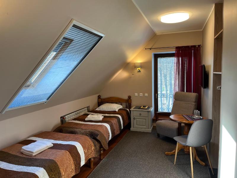 Triple Room with Balcony image 1