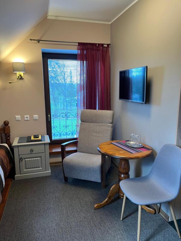 Triple Room with Balcony image 3