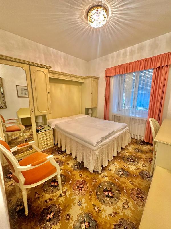 Economy Double Room image 1