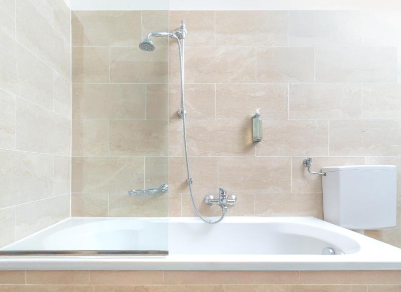 Deluxe Double Room with Canal View image 1