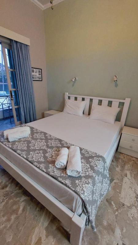 Double or Twin Room with Sea View image 4