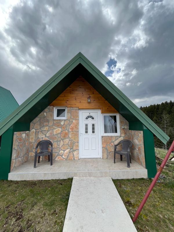 Bungalow image 1