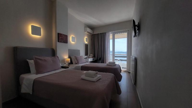 Hotel Avra - image 9