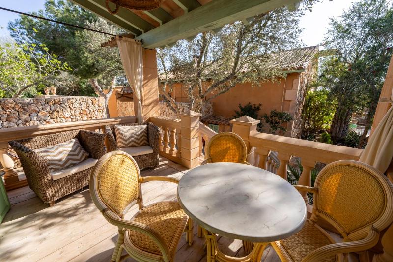 Deluxe King Suite with Spa access image 2