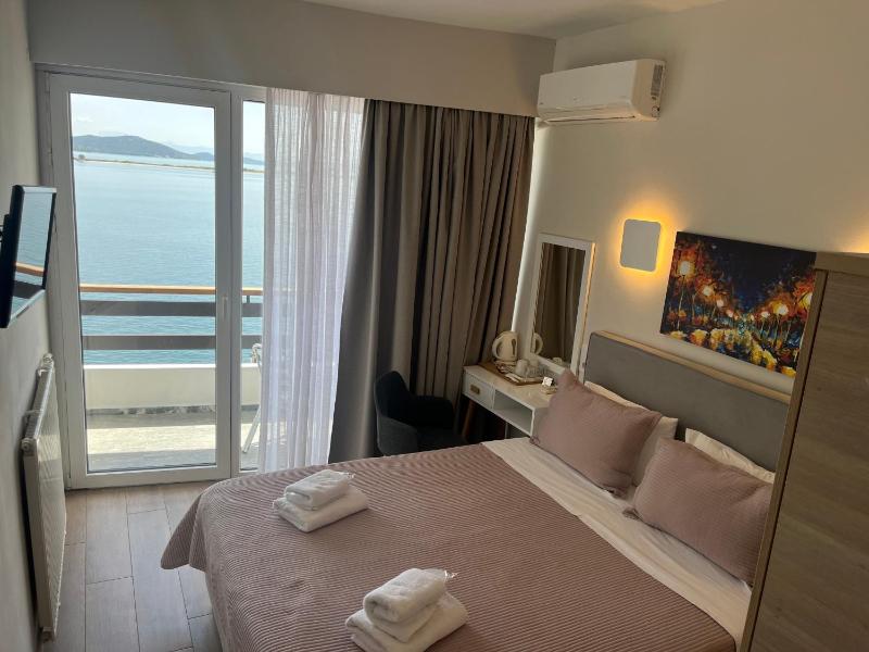 Hotel Avra - image 20