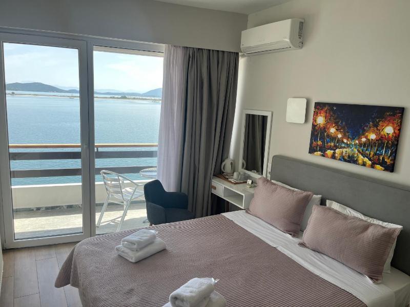 Hotel Avra - image 6