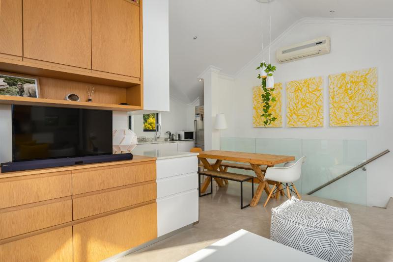 Burnside 303 - image 8