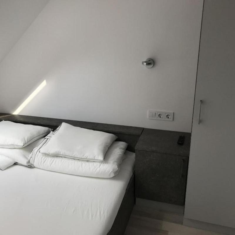 Apartment image 3