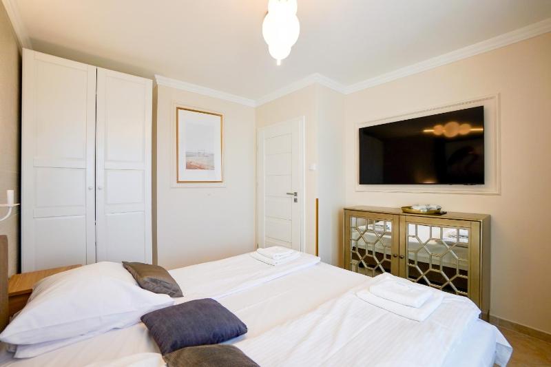 Apartment Mercedes with Private Sauna by Baltic Home - image 10