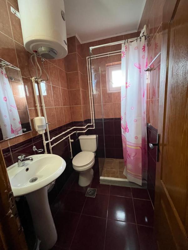 One-Bedroom Apartment with Balcony image 4