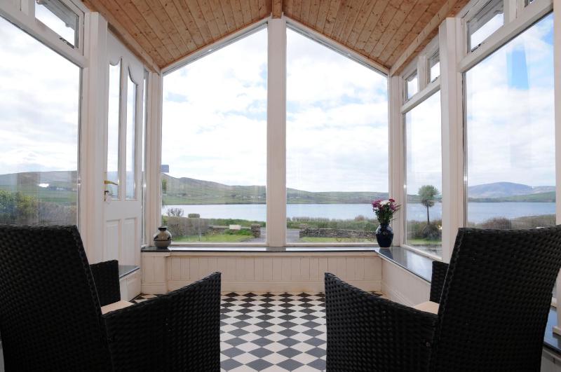 Single Room with Sea View image 1