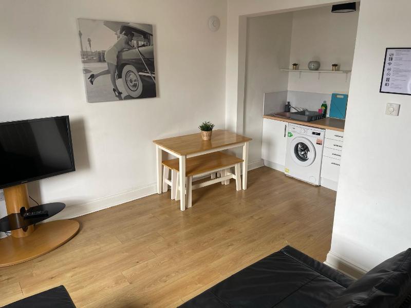 Apartment image 2