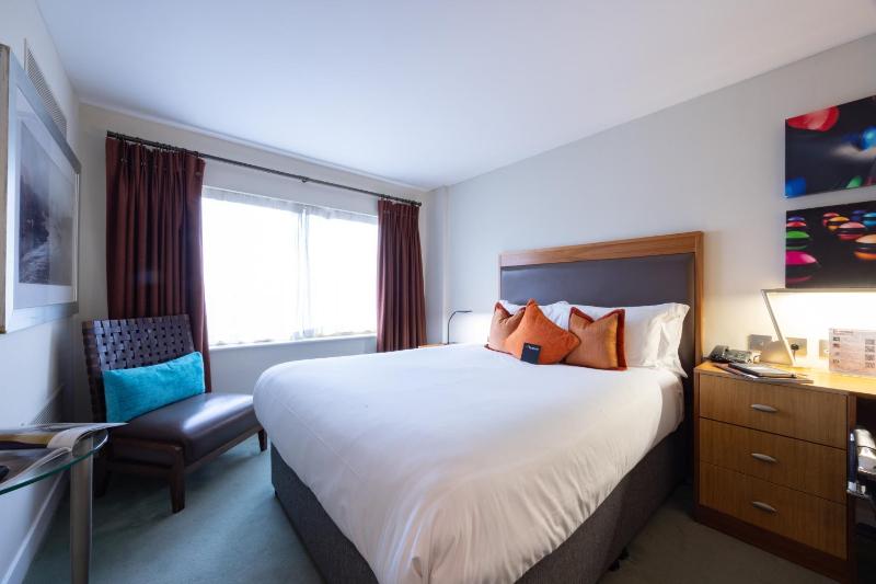 Superior Double Room image 4