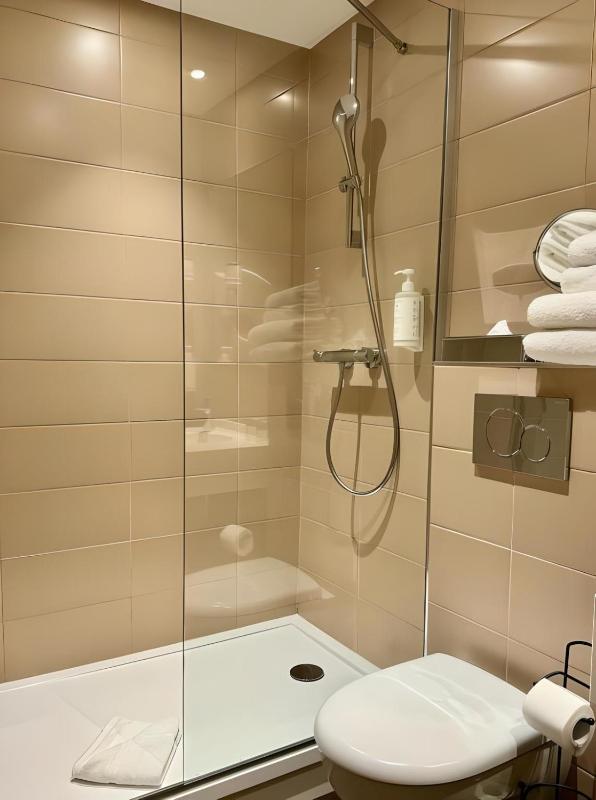 Family Room with Shower image 2