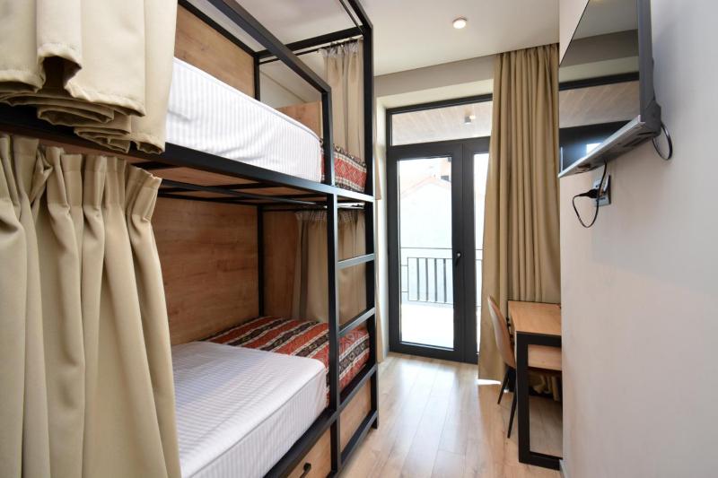 Twin Room image 2