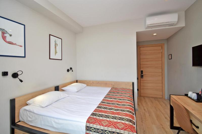 Standard Double Room image 2