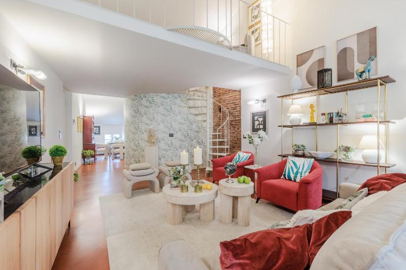 Cecilia House - image 1