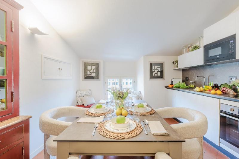 Cecilia House - image 27