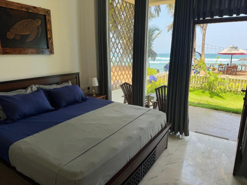 Turtle Beach House - image 8