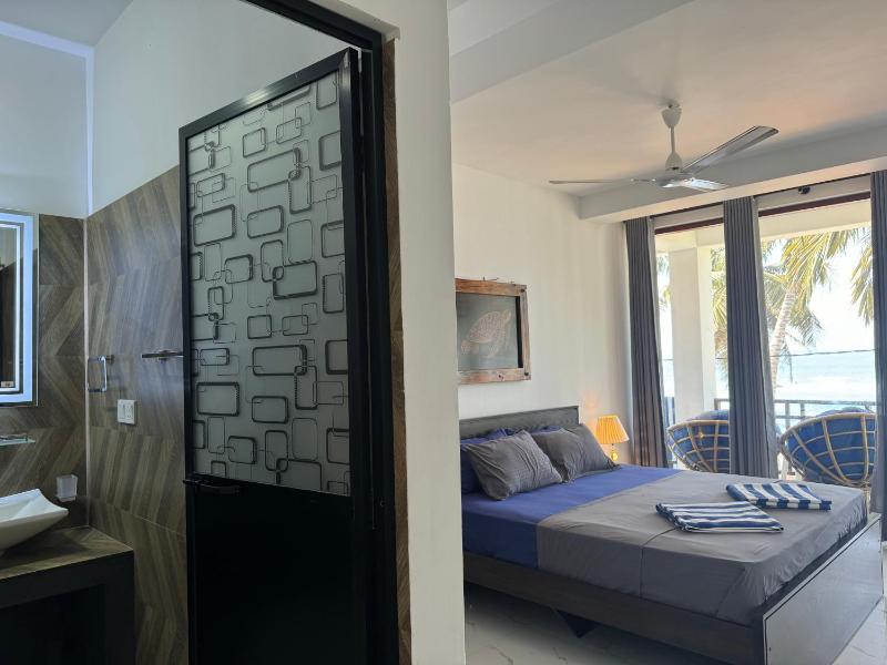 Turtle Beach House - image 10