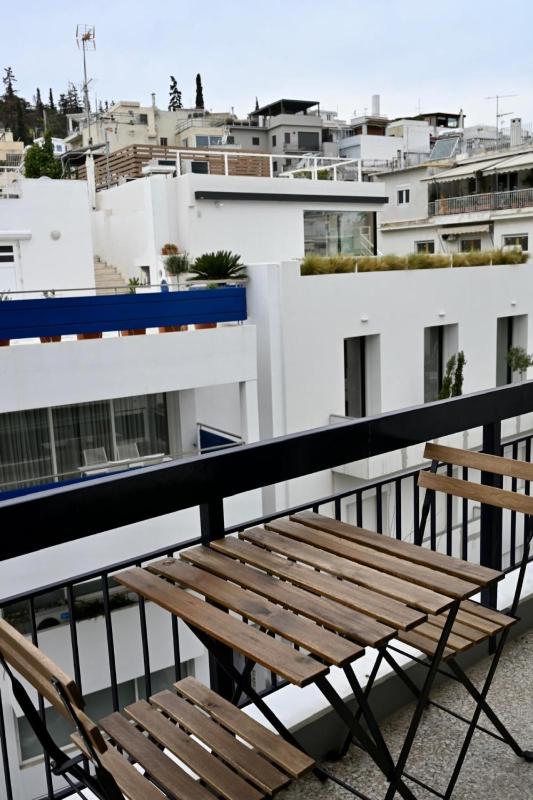 Acropoli 1 Bedroom Flat with Rooftop Acropolis View - image 7